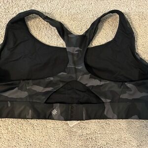 Women’s plus size 2X Athleta Black Camo Sports Bra